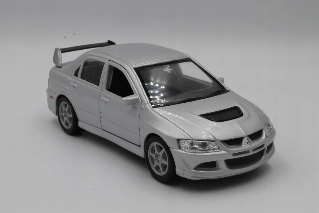 metalowe-auto-welly-mitsubishi-lancer-evolution-8