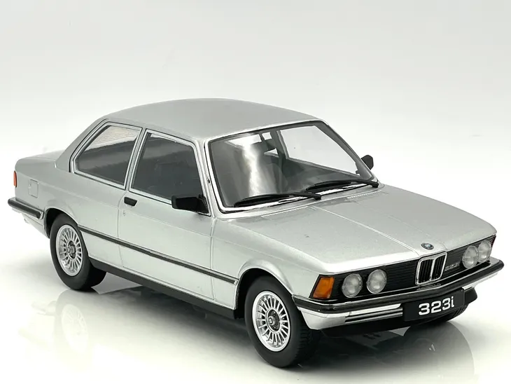 bmw-323i-e21-1978-silver-kk-scale-1-18-marka-inna-stan-nowy