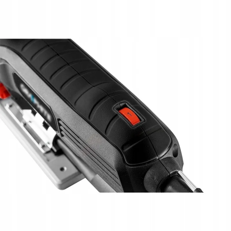 graphite-wyrzynarka-600w-58g078