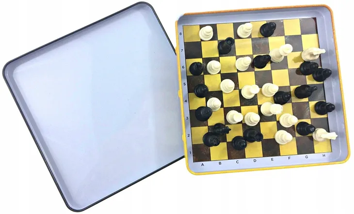 gra-magnetyczna-szachy