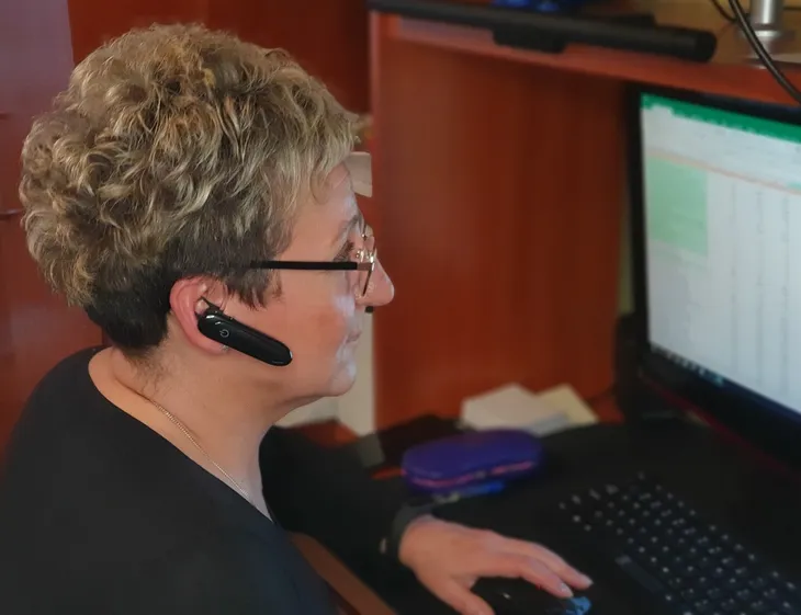 sluchawka-bluetooth-4-2-do-rozmow-stan-nowy
