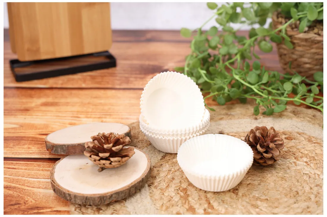 papilotki-do-muffinek-babeczek-biale-foremki-100-stan-nowy