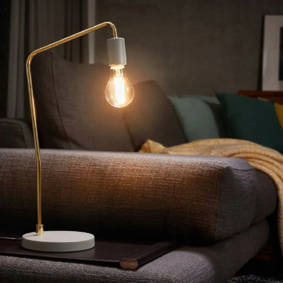 zarowka-led-filament-e27-4w-edison-sciemnialna