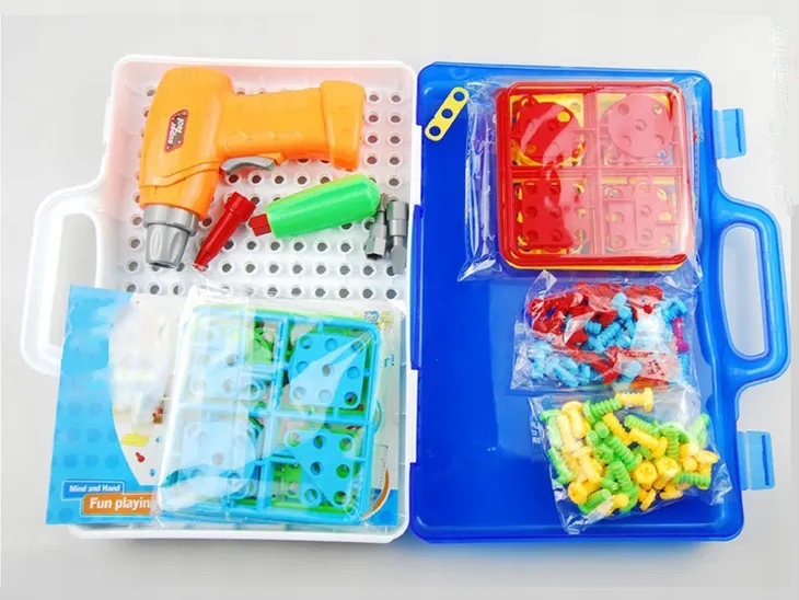 srubkowe-konstrukcje-material-plastik