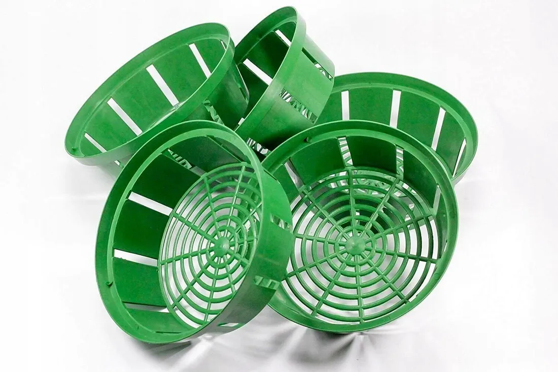 koszyk-do-sadzenia-cebulek-23-cm-form-plastic-stan-nowy