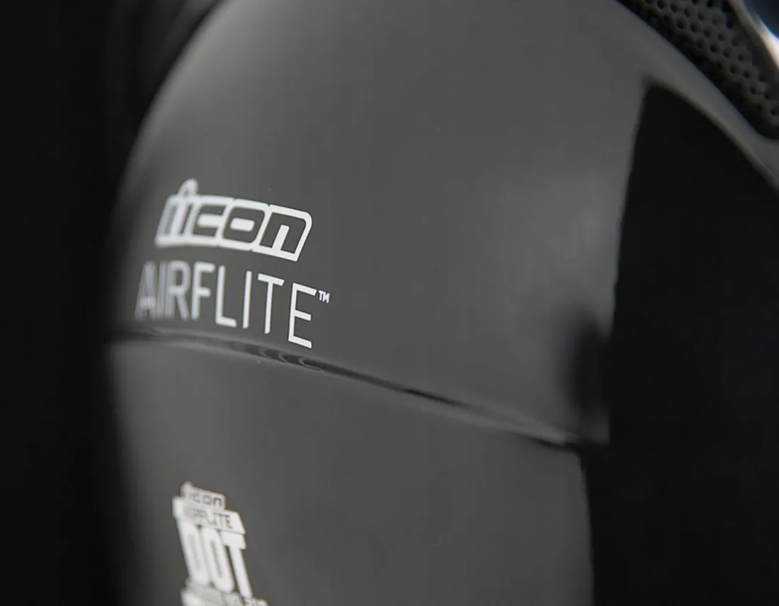 icon-kask-integralny-airflite-solid-m-stan-nowy