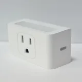 smart-wifi-socket-us-wtyczka-ze-sciemnialna-dioda-stan-nowy