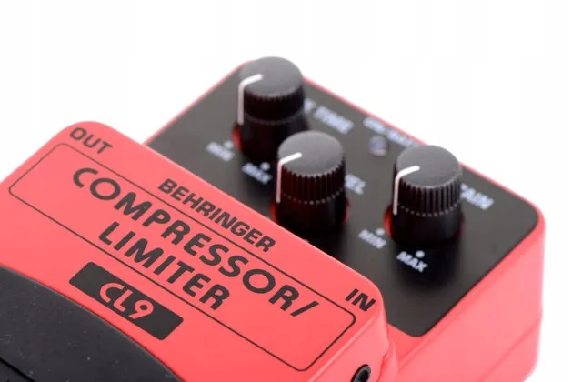 efekt-gitarowy-behringer-cl9-compressor-limiter-kod-producenta-cl9