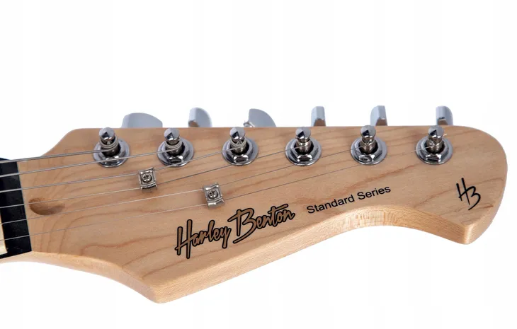 gitara-elektryczna-3-4-dla-nastolatka-harley-benton-st-junior-bk-czarna-rodzaj-superstrat