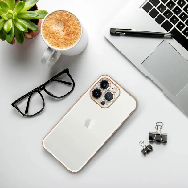 futeral-lux-do-iphone-13-pro-max-bialy-przeznaczenie-apple