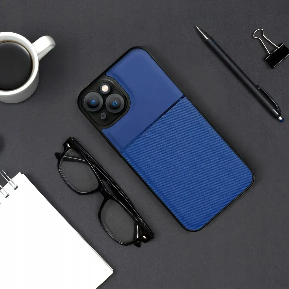 futeral-noble-do-iphone-13-pro-niebieski-stan-nowy