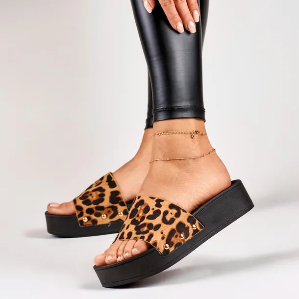 klapki-damskie-na-platformie-leopard