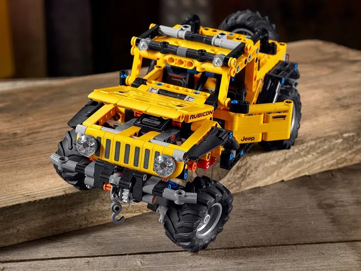lego-technic-jeep-wrangler-model-42122-material-plastik