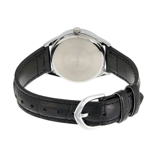 zegarek-damski-casio-o-28-mm-rodzaj-analogowe
