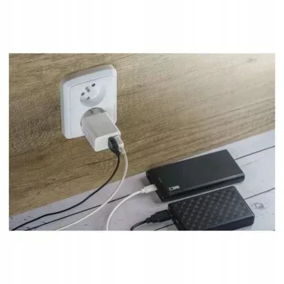 zasilacz-usb-smart-31a-15w-max-kod-producenta-v0125