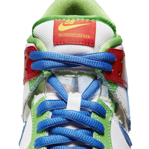 buty-nike-dunk-low-ebay-sandy-bodecker-fd8777-100-wzor-dominujacy-logo