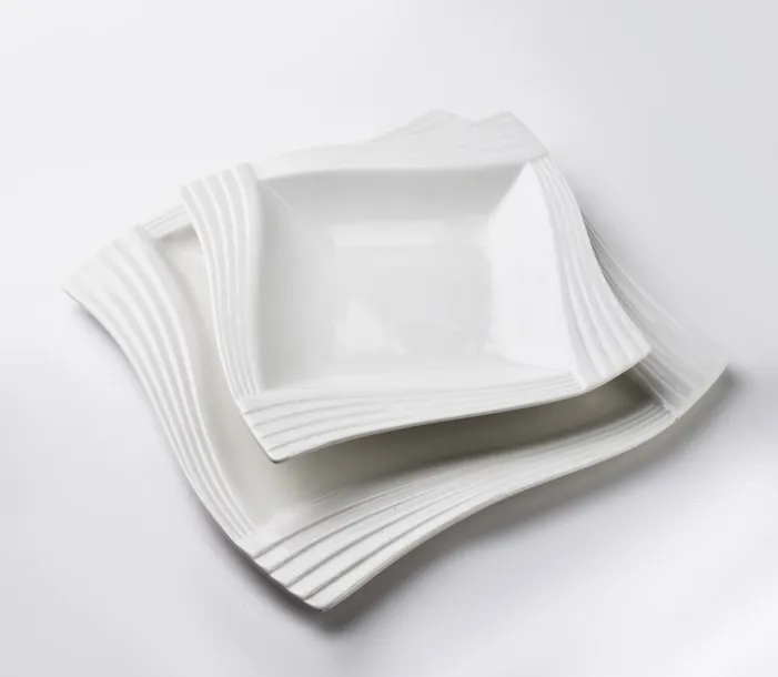 basic-talerz-plaski-fala-24x325h15cm-stan-nowy