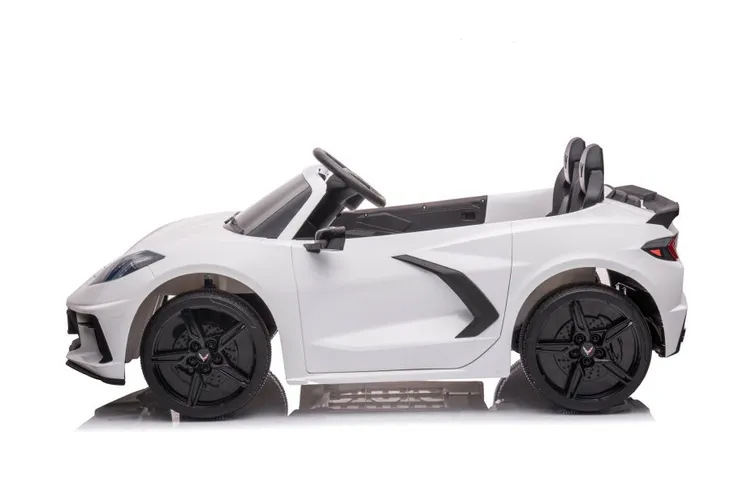 auto-na-akumulator-corvette-stingray-tr2203-biale-funkcje-brak