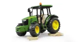 bruder-traktor-john-deere-5115m-bohater-brak