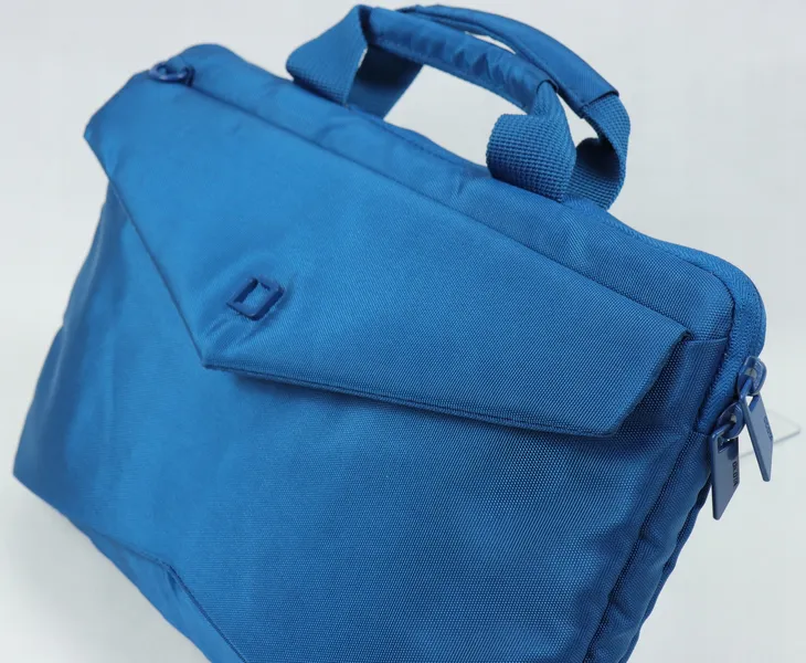 torba-na-laptopa-dicota-code-slim-11-niebieska-waga-z-opakowaniem-0-4-kg