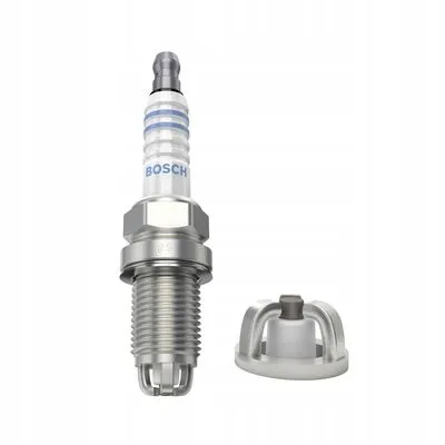 bosch-swieca-zapl-0241235752-jakosc-czesci-zgodnie-z-gvo-q-oryginal-z-logo-producenta-czesci-oem-oes