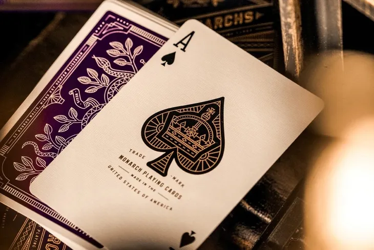 karty-purple-monarchs-bicycle-wiek-gracza-18