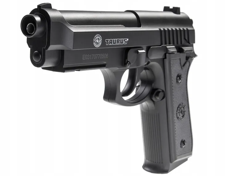 pistolet-gnb-taurus-pt92-210308-predkosc-wylotowa-305-fps