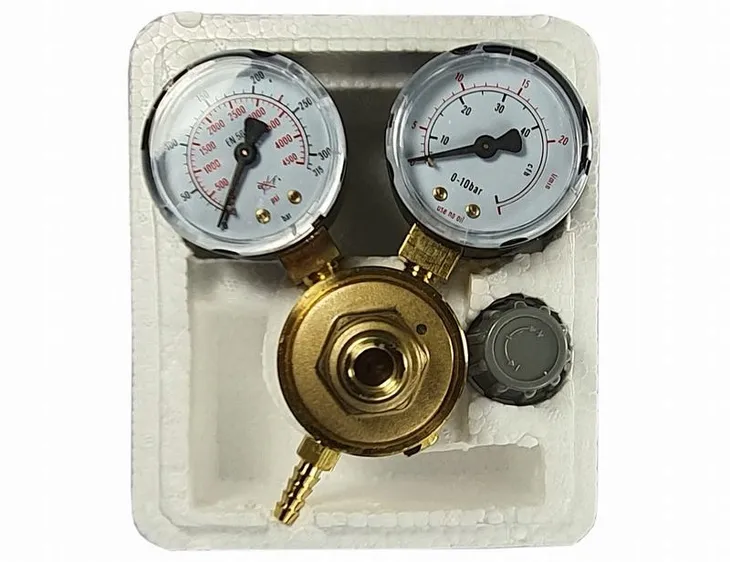 reduktor-argon-co2-mini-badek-gwint-na-wylocie-g1-4