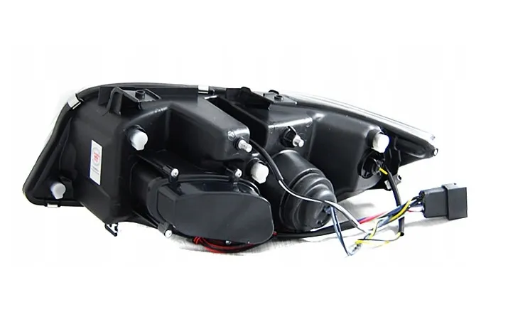 lampy-reflektory-bmw-e90-e91-05-08-ringi-soczewki-producent-czesci-sonar