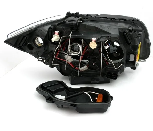 lampy-reflektory-bmw-e87-e81-04-11-biale-led-grey-rodzaj-swiatel-mijania-tradycyjne-halogenowe