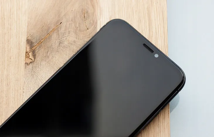 3mk-hardglass-max-privacy-iphone-14-pro-61-konstrukcja-otwory-na-czujniki-przyciski
