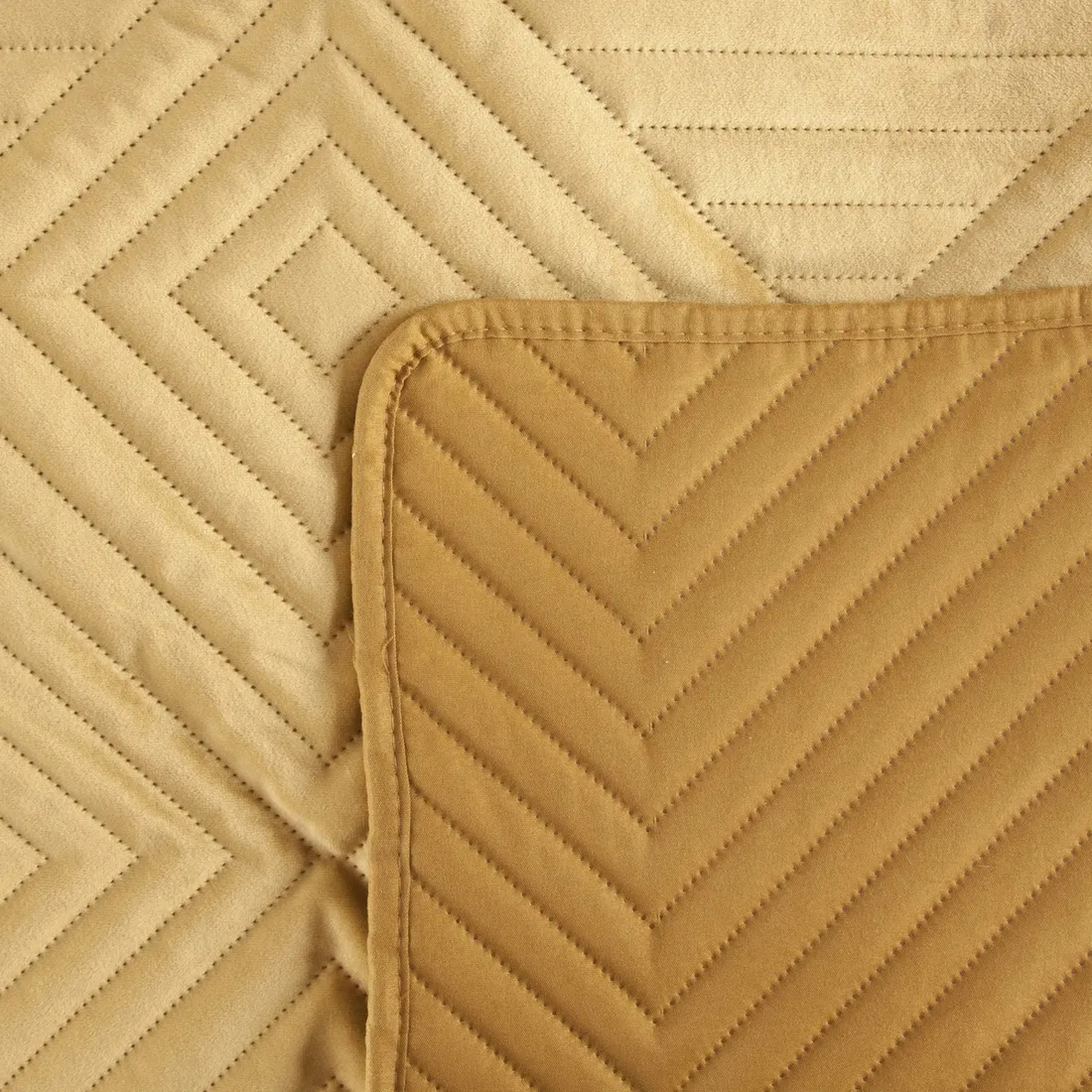 220x240-narzuta-welurowa-welur-sofia2-pled-na-sofe