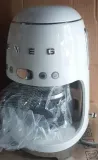 ekspres-przelewowy-smeg-dcf02wheu-bialy-material-metal-szklo-tworzywo-sztuczne