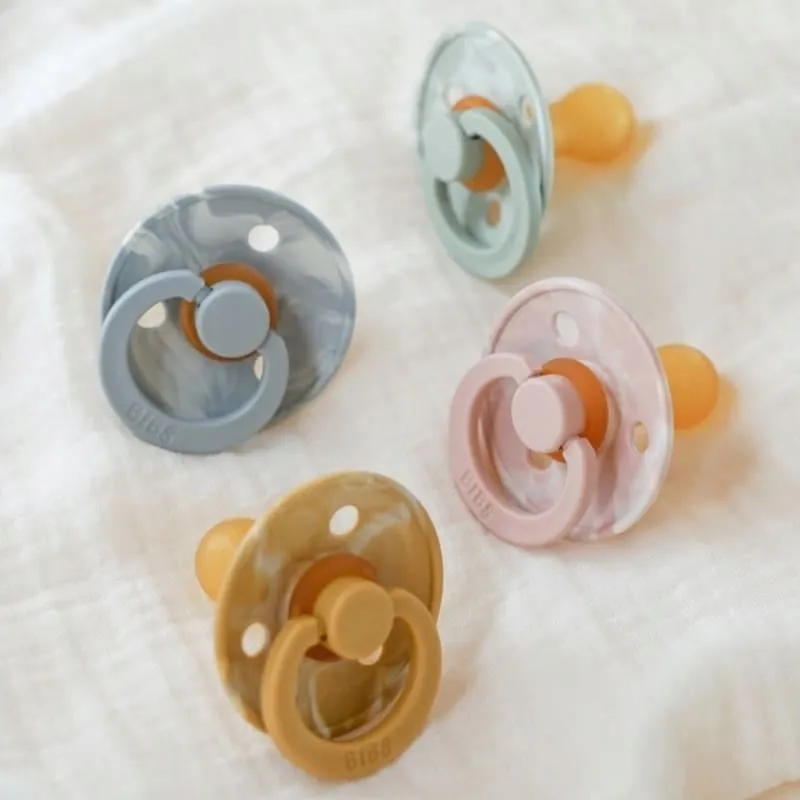 bibs-tie-dye-smoczek-2-pack-cloud-ivory-s-0m