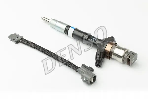 denso-wtryskiwacz-dcri100740-typ-samochodu-samochody-osobowe