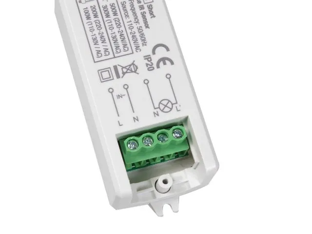 wylacznik-bezdotykowy-5a-mce84-stan-nowy