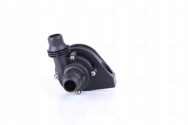 nissens-pompa-wody-831066