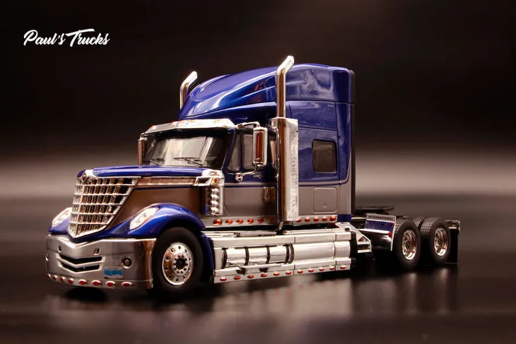 international-lonestar-skala-1-43-stan-nowy