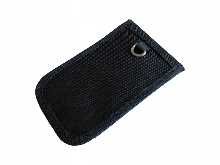 etui-na-kluczyki-samochodowe-pudelko-keyless-zabezpieczenie-auta-protector-producent-keyless-guard-stan-nowy