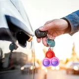 brelok-silikonowy-do-kluczy-breloczek-lekka-przywieszka-dla-dziecka-stan-nowy-marka-silkey