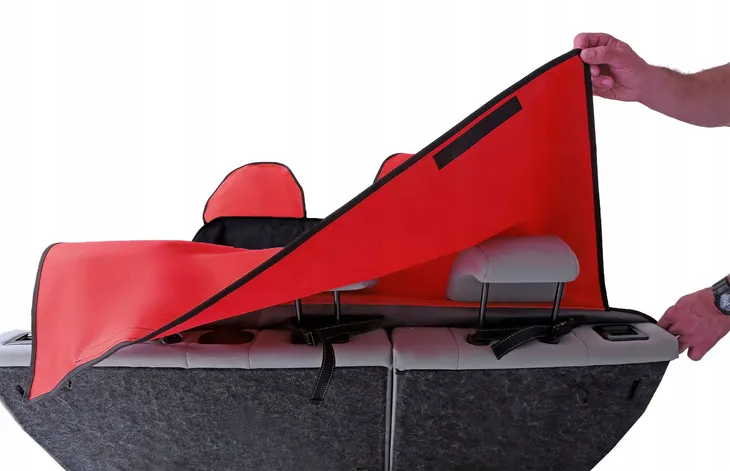 mata-ochronna-dla-psa-do-samochodu-2-3-kanapy-cechy-dodatkowe-gotowe-otwory-na-pasy