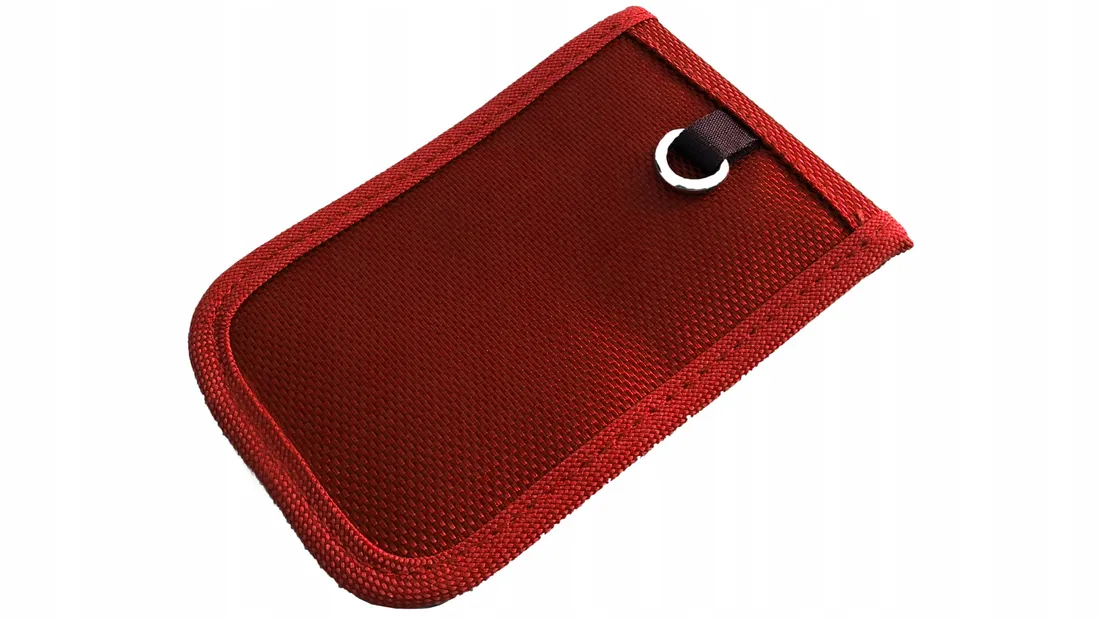etui-na-kluczyki-samochodowe-pudelko-keyless-zabezpieczenie-auta-protector