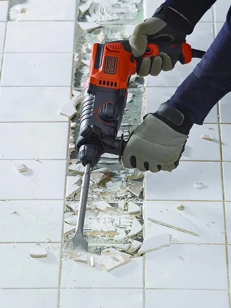 black-decker-mlotowiertarka-650w-kufer-marka-blackanddecker