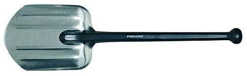 fiskars-lopatka-aluminiowa