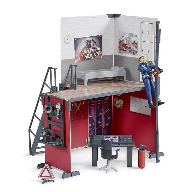 bruder-remiza-strazacka-62702