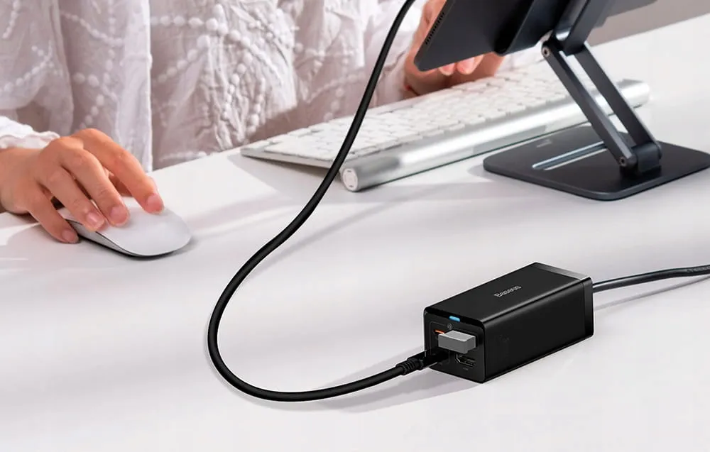 baseus-ladowarka-gan5-pro-2xusb-c-usb-hdmi-67w-stan-nowy