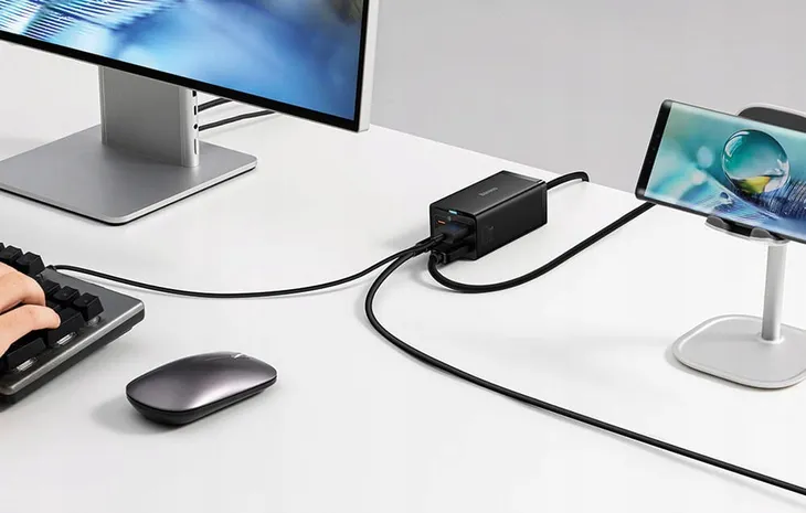 baseus-ladowarka-gan5-pro-2xusb-c-usb-hdmi-67w-zlacza-usb-typ-c-usb