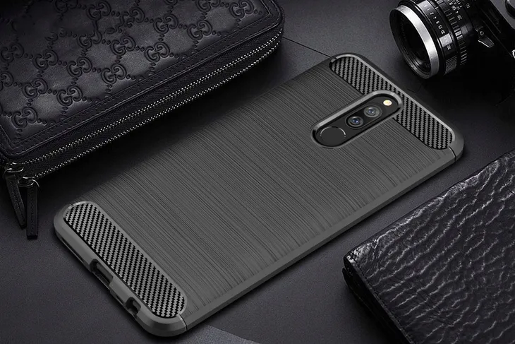 carbon-case-etui-xiaomi-redmi-8a-czarne-stan-nowy