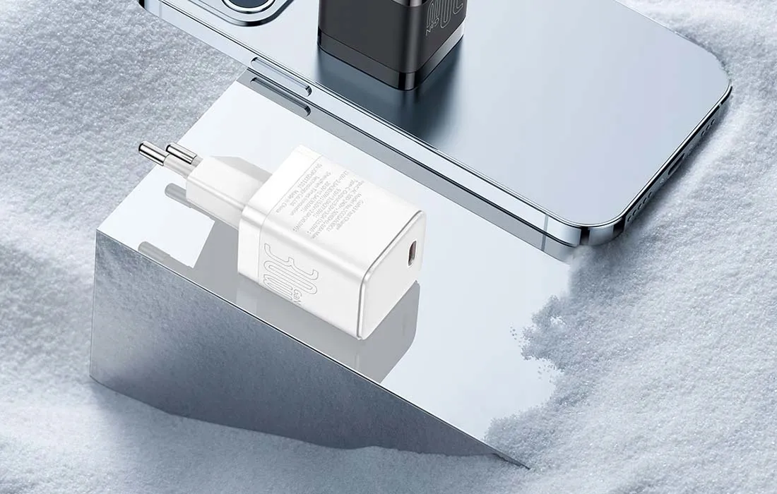 baseus-gan3-usb-c-30w-ladowarka-ccgn010102-biala