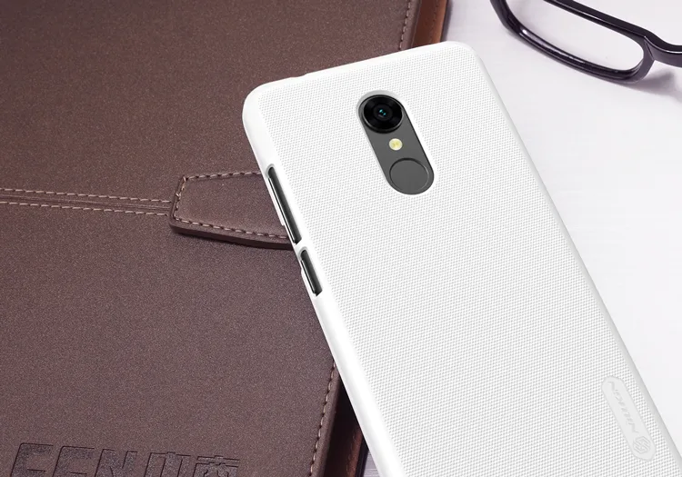 etui-nillkin-plecki-do-xiaomi-redmi-5-plus-biale-stan-nowy
